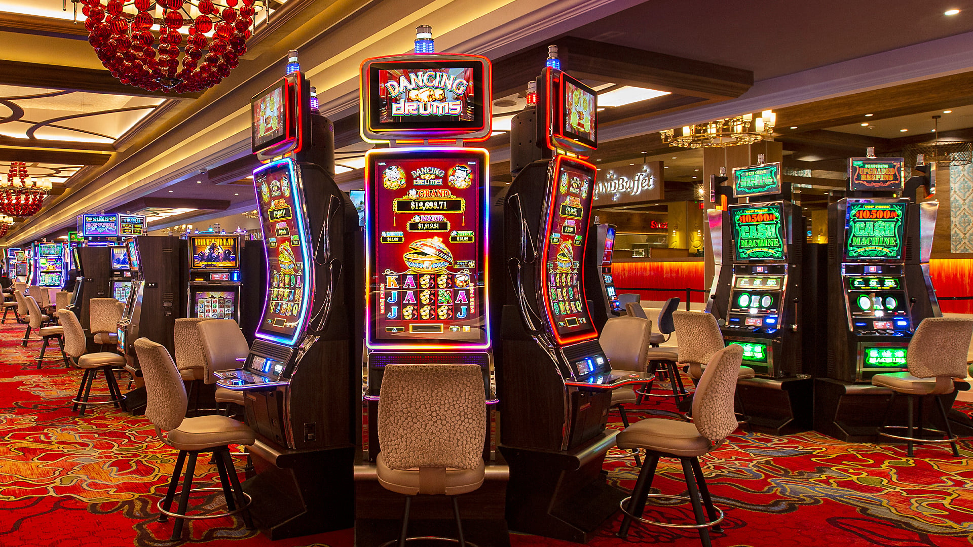 Live-Casino Dealer am Tisch